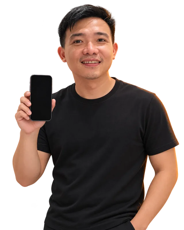 Ricky Irawan memegang HP berisi notifikasi karyawan AI